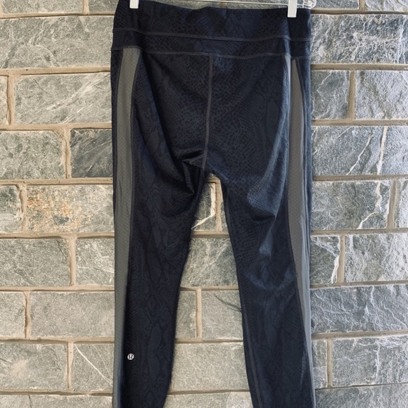 Lulu Light Speed Tights - Desert Snake, highly Reflective, size 10 - Picture 3 of 5